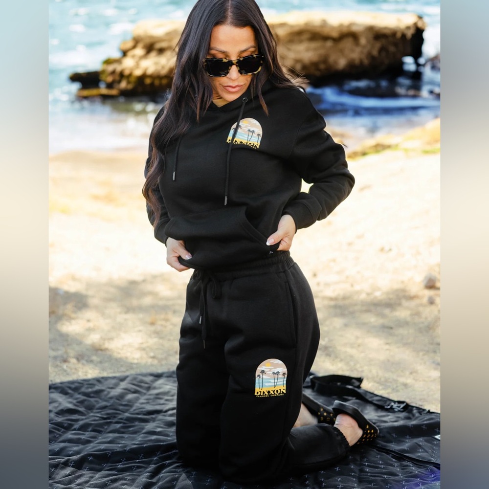 WOMEN'S OCEAN FRONT SWEATPANTS - BLACK